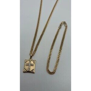 Conjunto chapado en oro